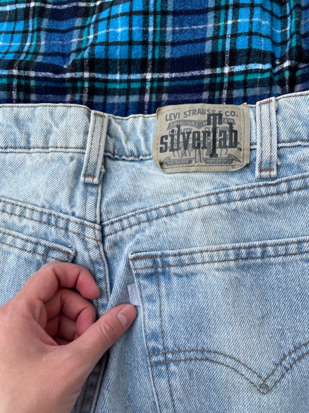 Levi’s 525s | Vintage Silver Tab Distressed Long Slim Tapered Jeans 1994 - Picture 8 of 9